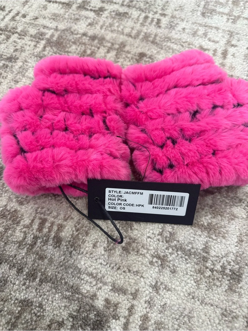 NWT Jocelyn Faux Fur Fingerless Mittens Hot Pink Winter Cute